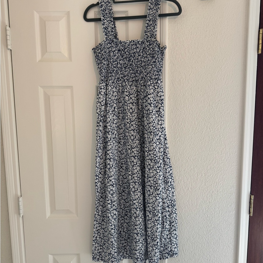 Old Navy Floral Smocked Midi Dress